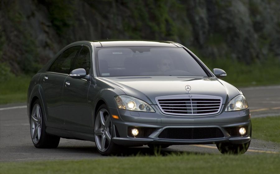  Mercedes-Benz S63 AMG 2009 года  (фото 14 из 42)